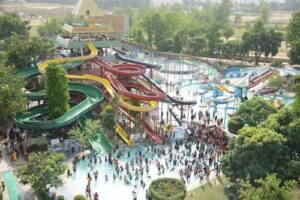 Anandi Water Park Ticket Price 2026 | Lucknow’s Biggest Water Park — Entry Fee, 32 Rides & Visitor Guide