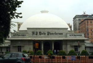 Birla Planetarium Kolkata Ticket Price 2026 | Asia’s Largest Planetarium — Show Timings, Entry Fee & Visitor Guide
