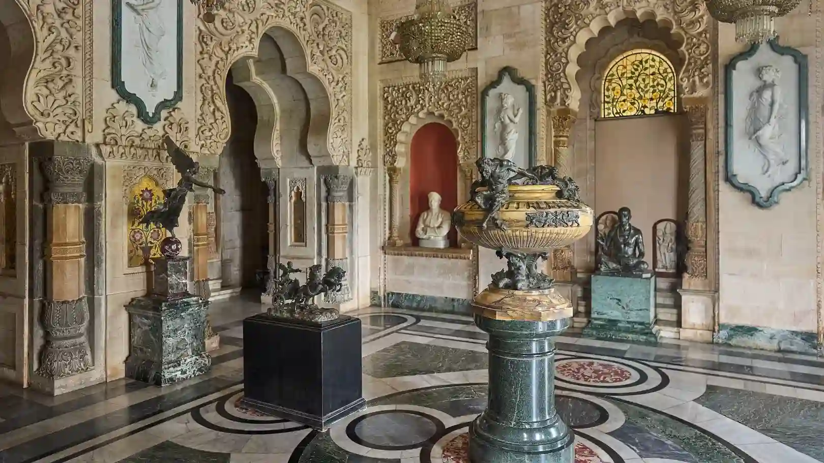 Laxmi Vilas Palace Ticket Price 2026 | Vadodara’s Royal Masterpiece — Official Entry Fee, Timings, History & Complete Visitor Guide