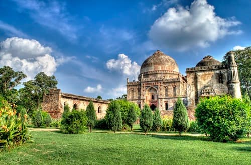 Lodhi Garden Ticket Price 2026 | Delhi’s Free Heritage Park — Entry Fee, Timings, Monuments & Complete Visitor Guide